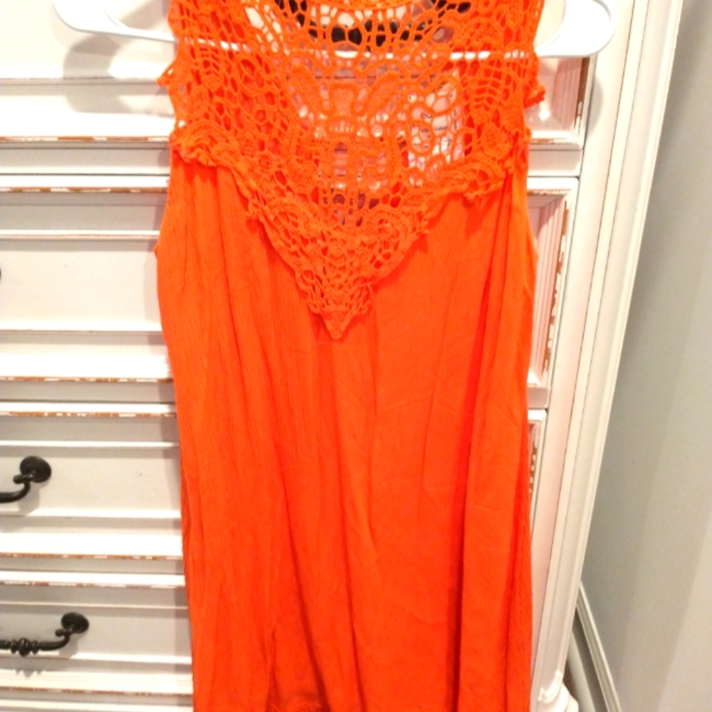 Sleeveless dress
